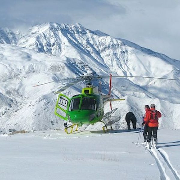 Heli-Snowboarding Heli-Snowboarding